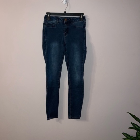 Navy blue refuge jeans size 4 very stretchy - Picture 1 of 6